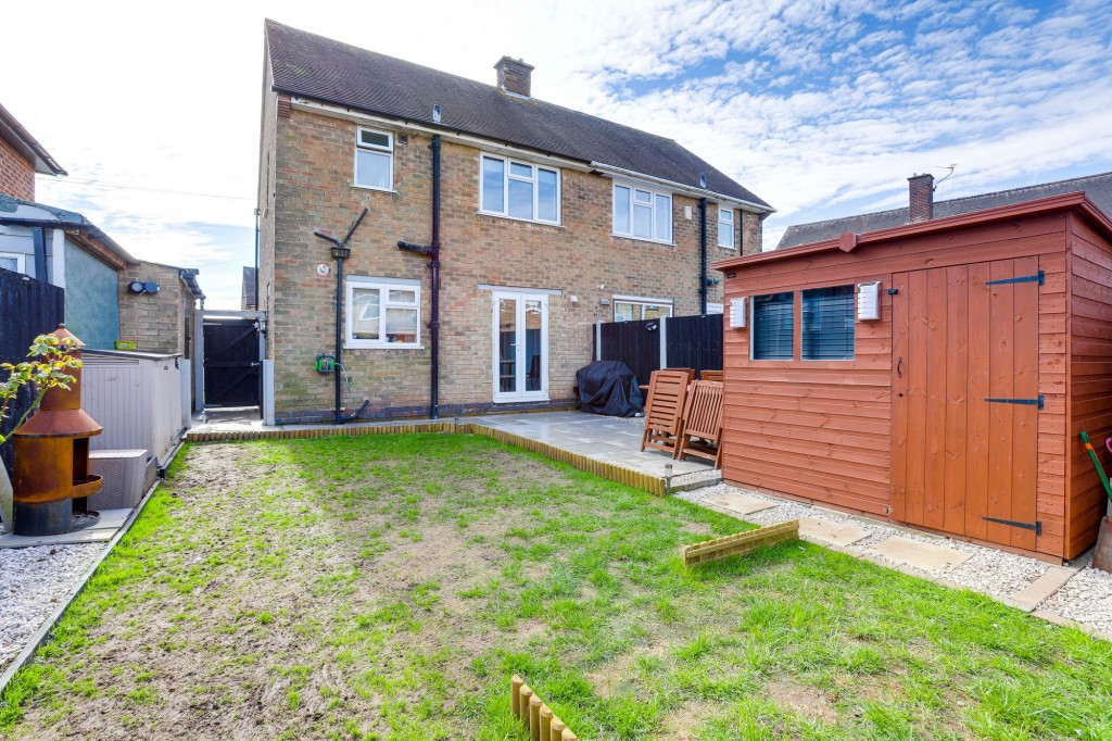 Magnolia Grove, Hucknall, NG15
