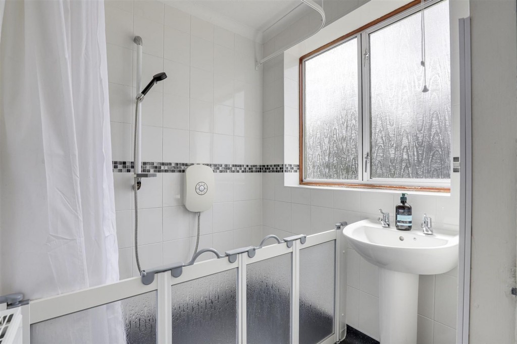 Windsor Crescent, Woodthorpe, NG5