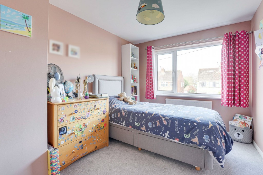 Maylands Avenue, Breaston, DE72