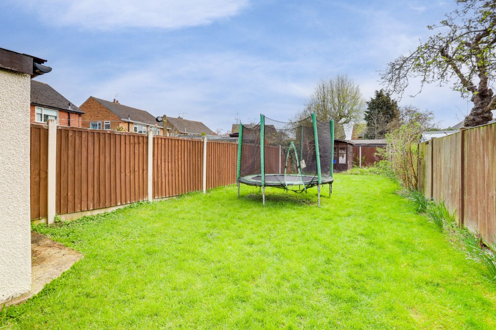 Maylands Avenue, Breaston, DE72