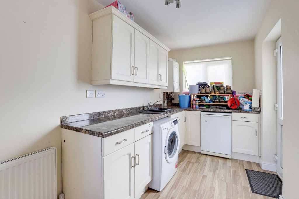 Maylands Avenue, Breaston, DE72