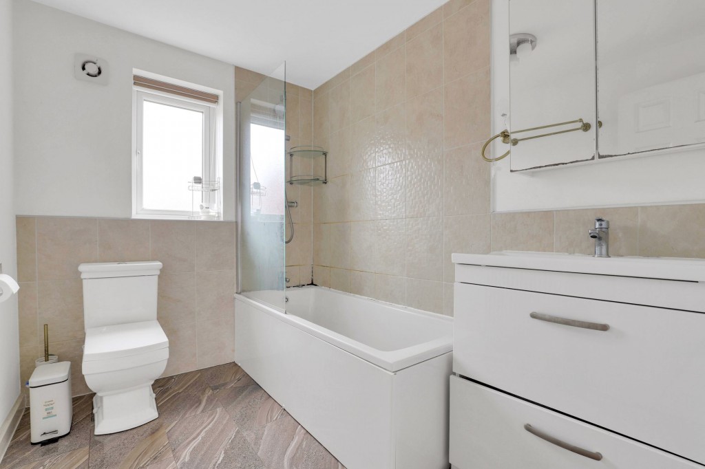 Magee Close, Hucknall, NG15