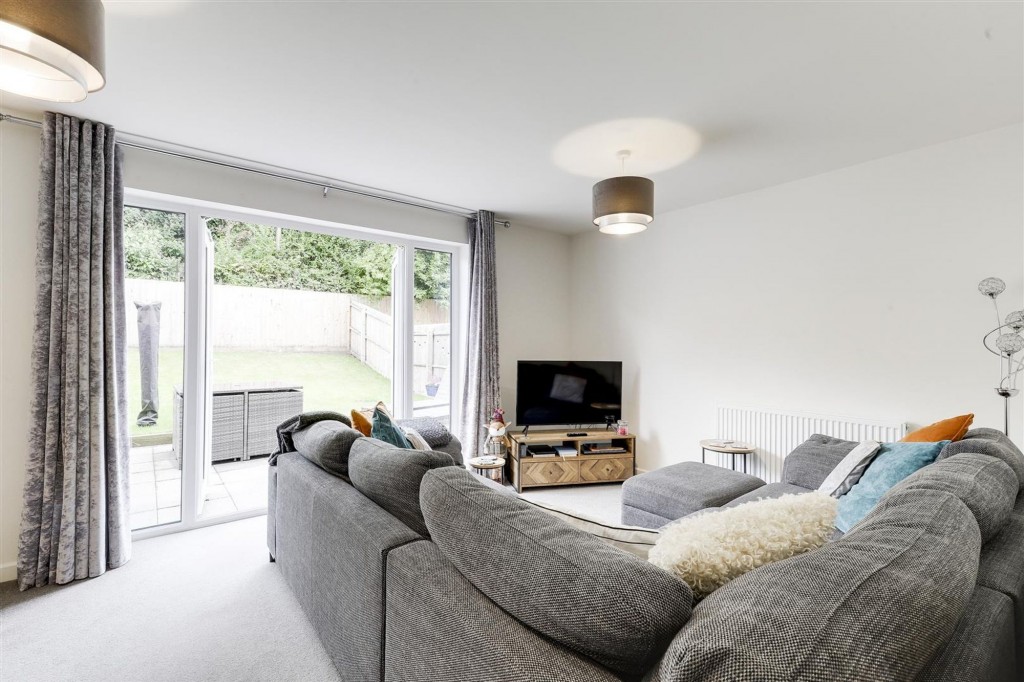 Hall Close, Nottingham, NG5