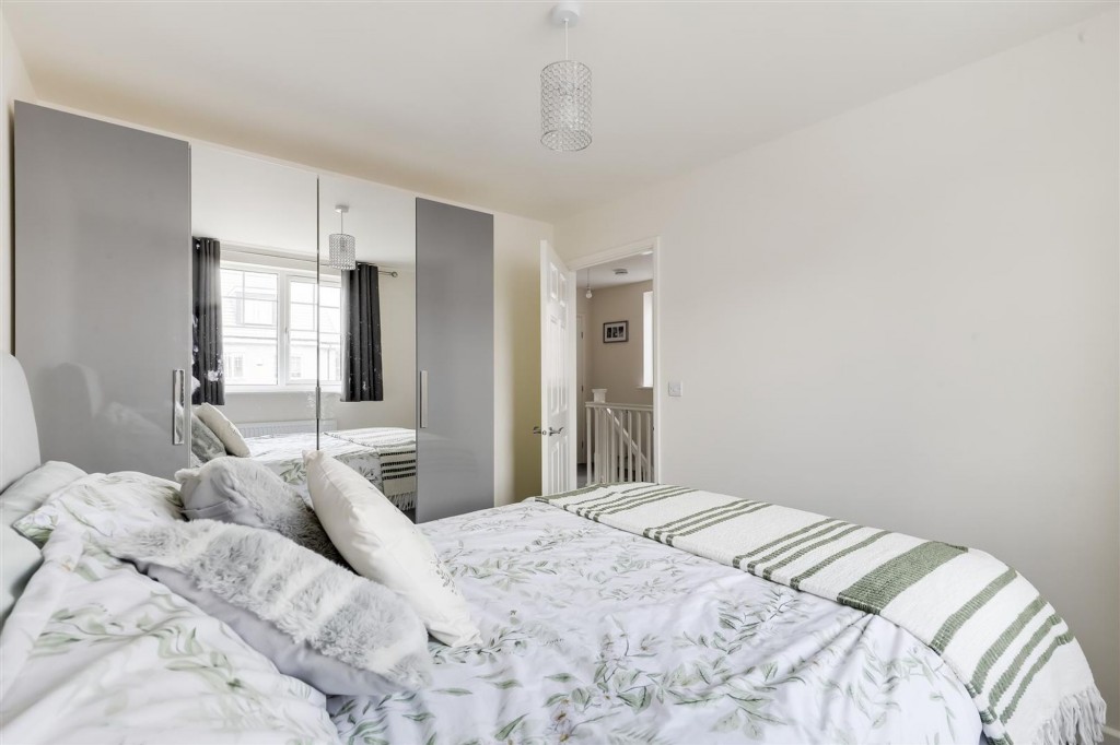 Hall Close, Nottingham, NG5