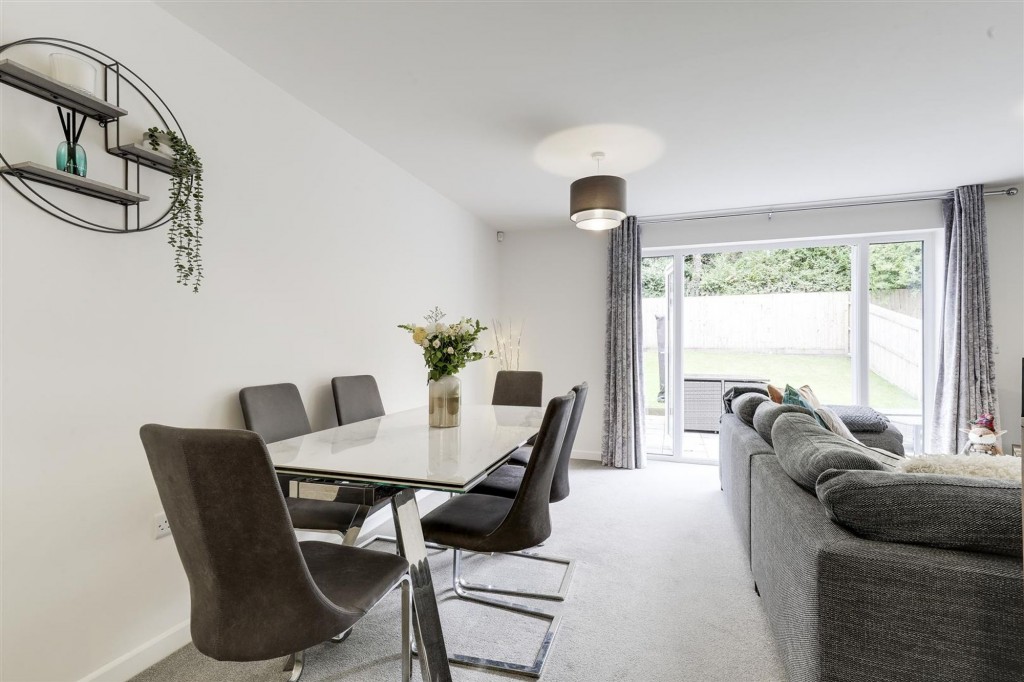 Hall Close, Nottingham, NG5