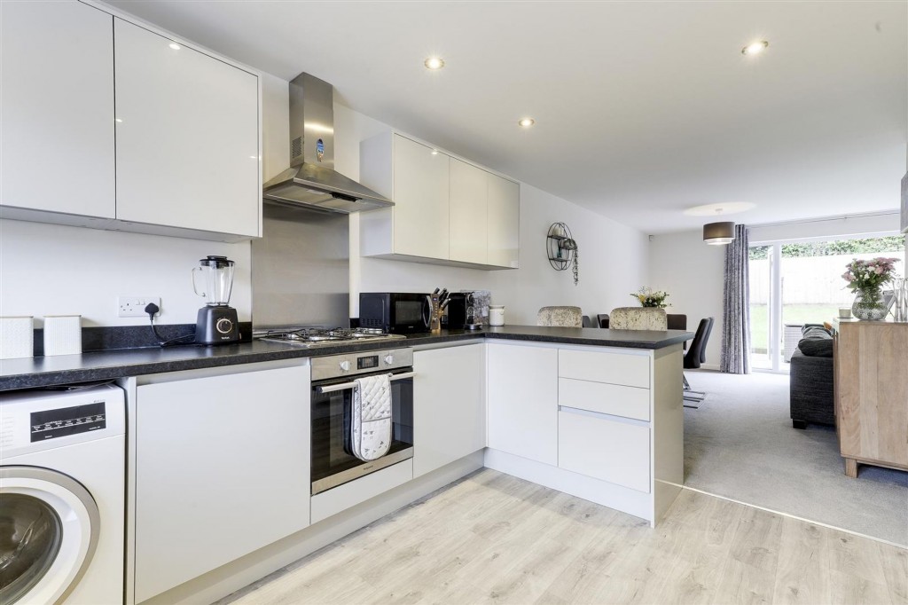 Hall Close, Nottingham, NG5