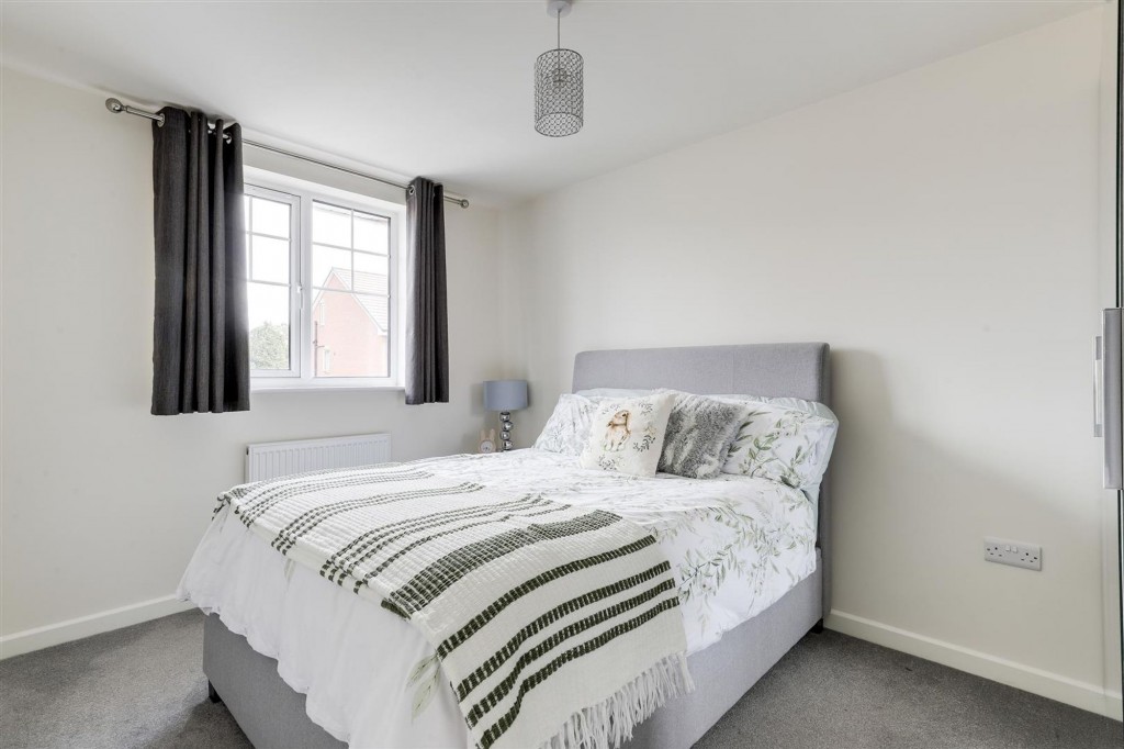 Hall Close, Nottingham, NG5