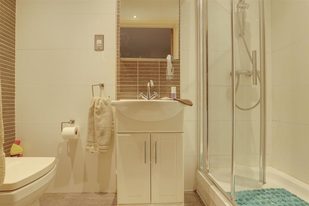 Adbolton Lane, West Bridgford, NG2