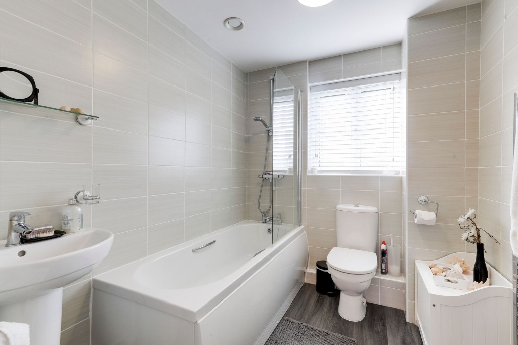 Carnelian Drive, Sutton-In-Ashfield, NG17