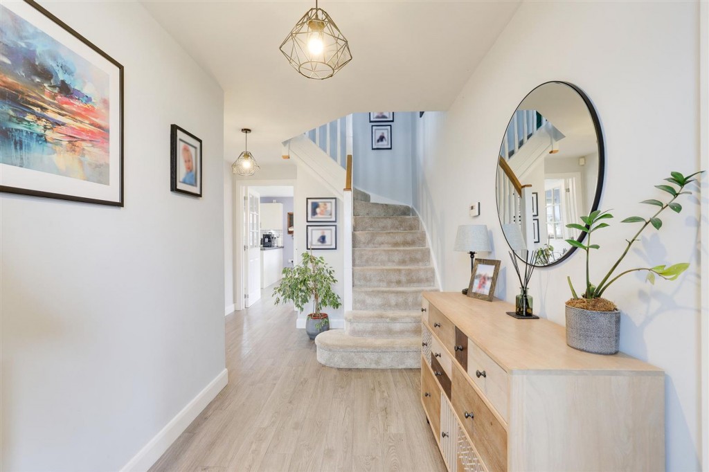 Pompeia Close, Hucknall, NG15