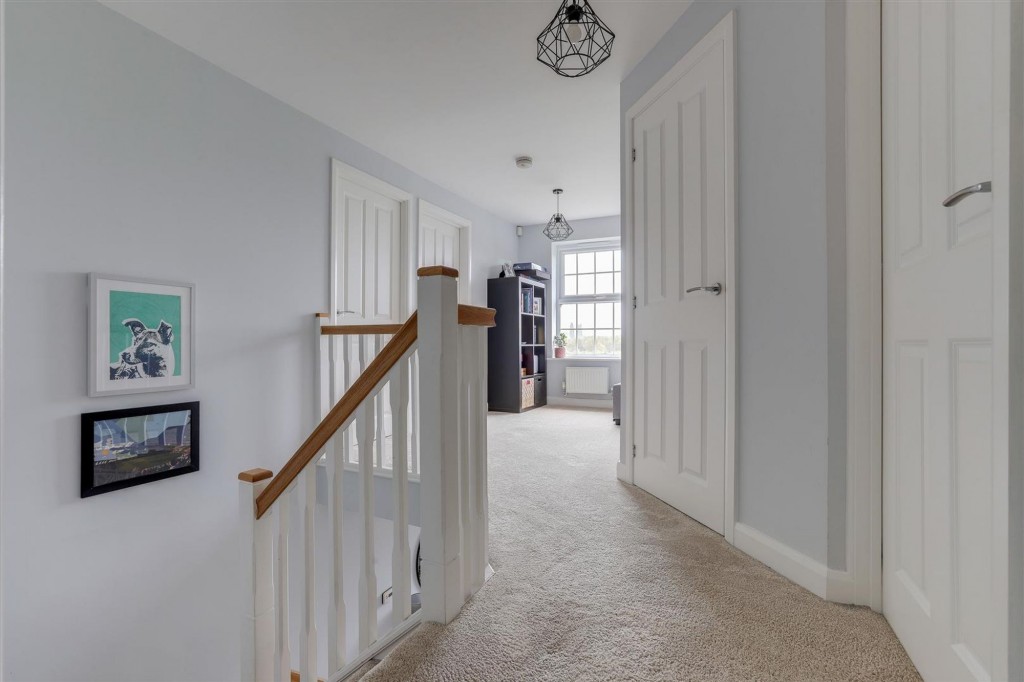 Pompeia Close, Hucknall, NG15