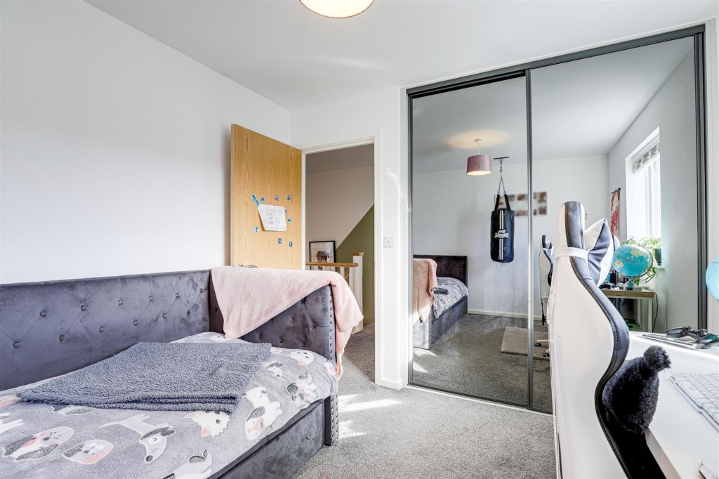 Violet Grove, Newark, NG24