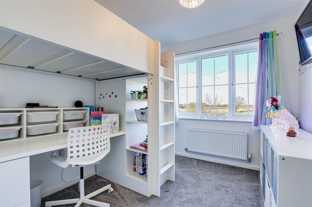 Violet Grove, Newark, NG24