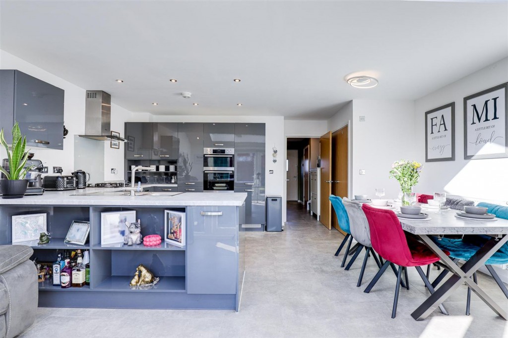 Violet Grove, Newark, NG24