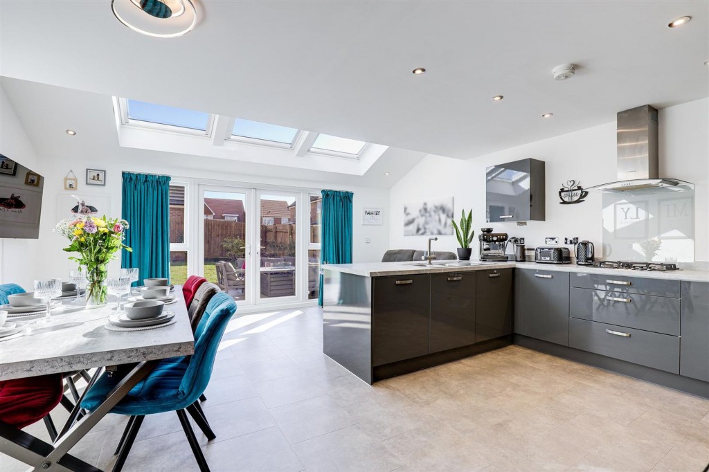 Violet Grove, Newark, NG24