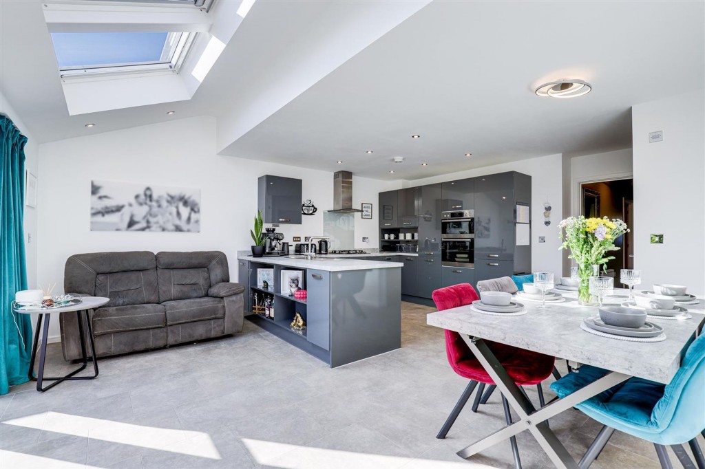 Violet Grove, Newark, NG24