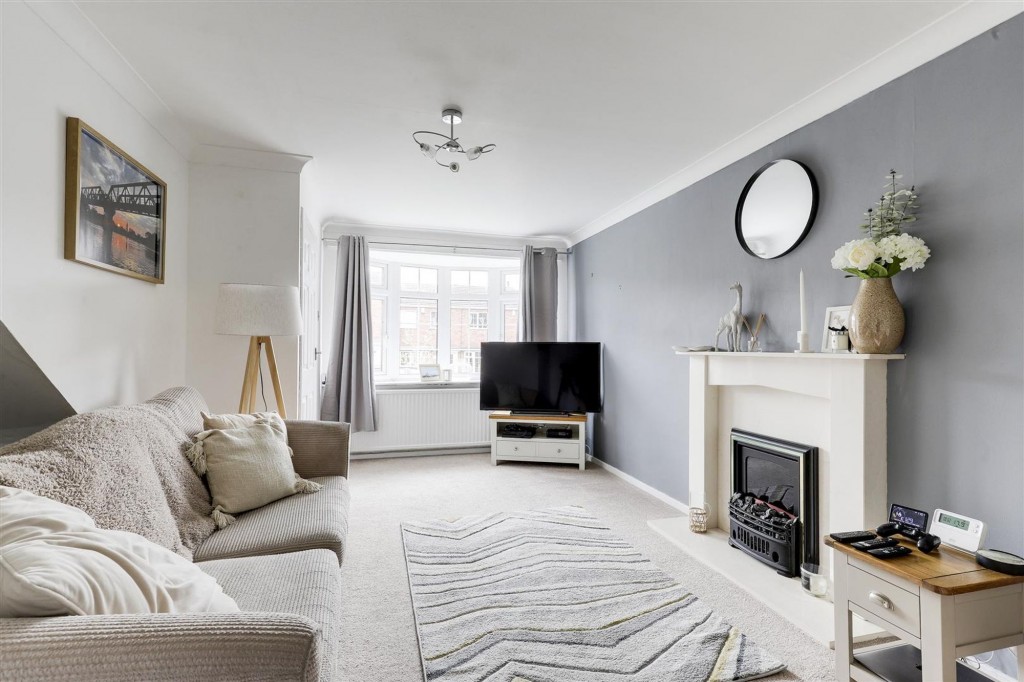 Holkham Close, Arnold, NG5