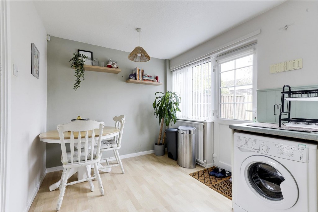 Holkham Close, Arnold, NG5