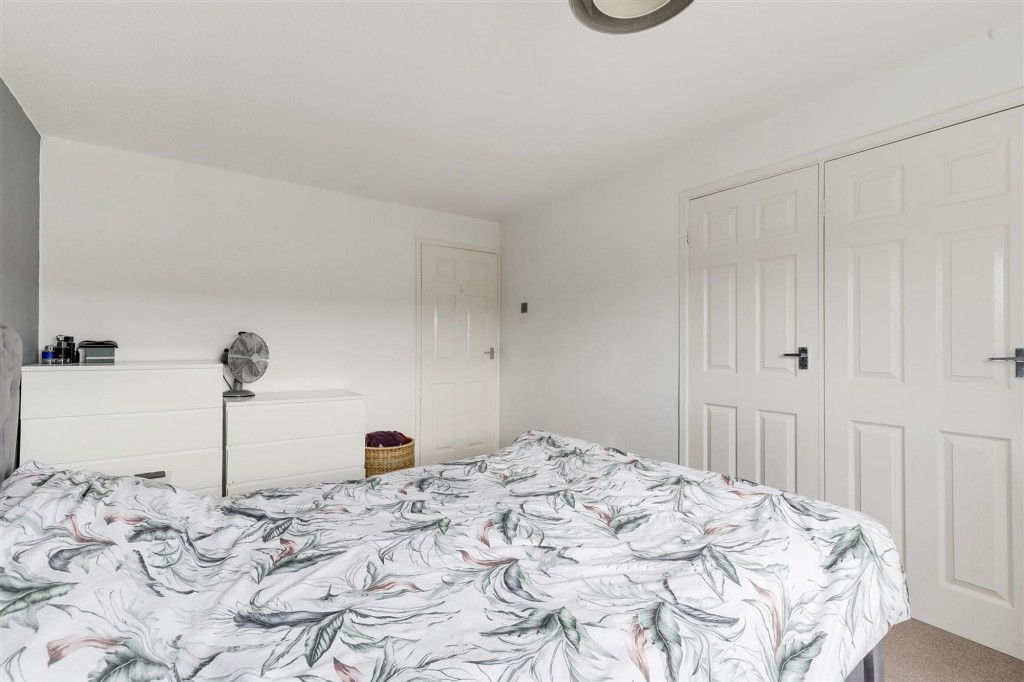 Holkham Close, Arnold, NG5