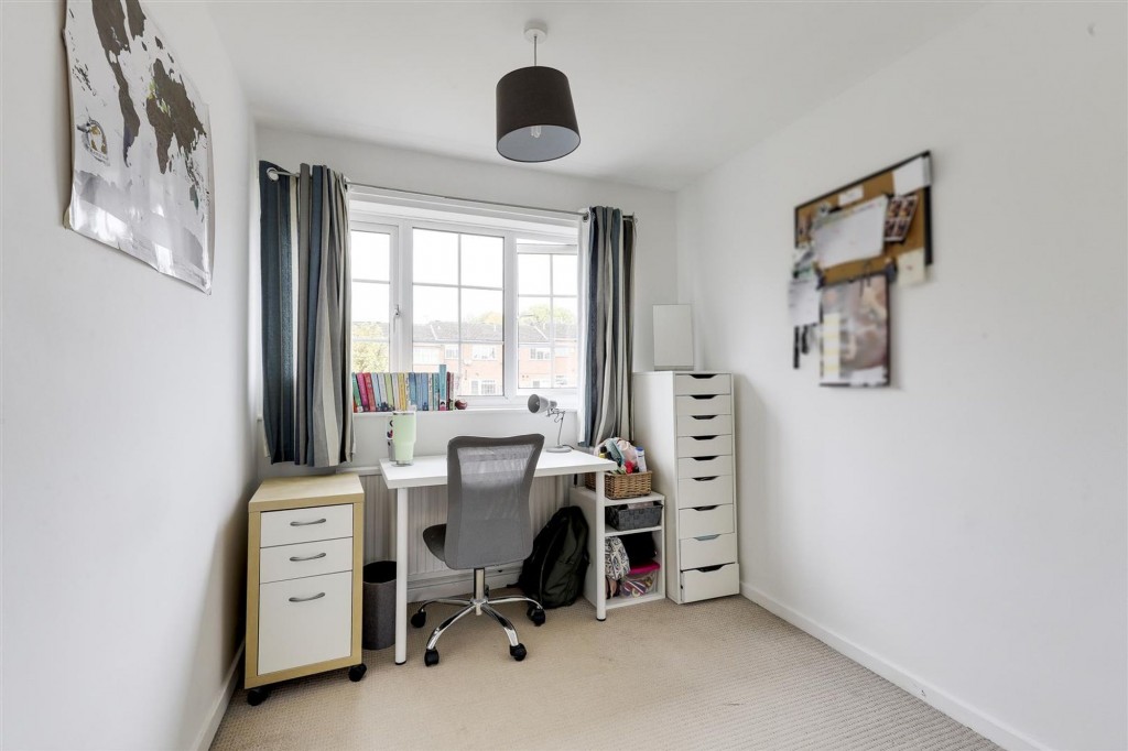 Holkham Close, Arnold, NG5