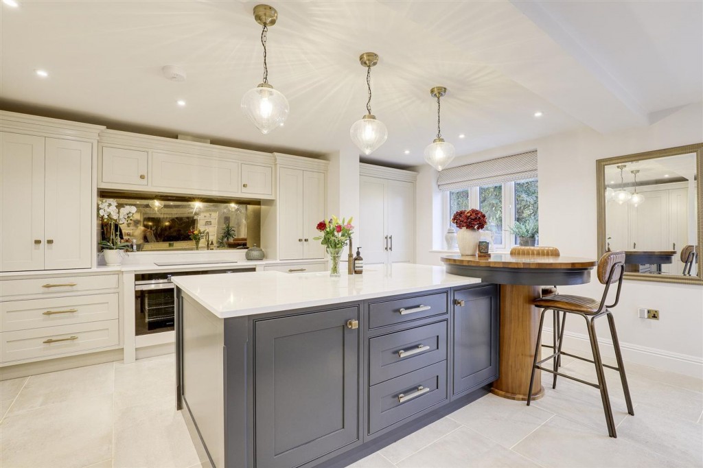 Loughborough Road, West Bridgford, NG2