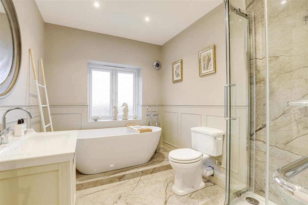 Loughborough Road, West Bridgford, NG2