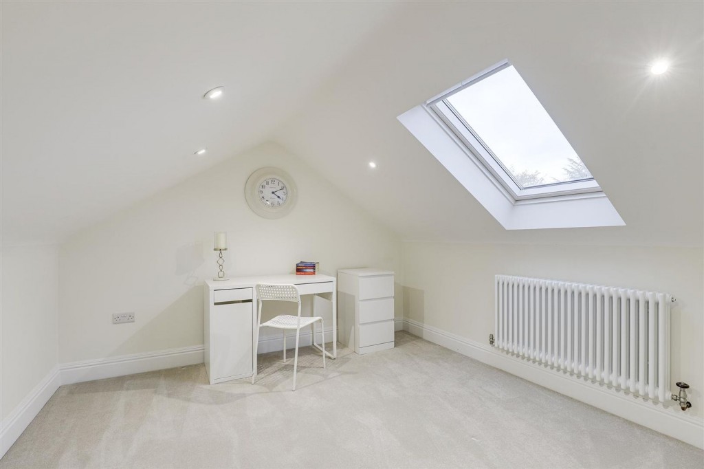 Loughborough Road, West Bridgford, NG2