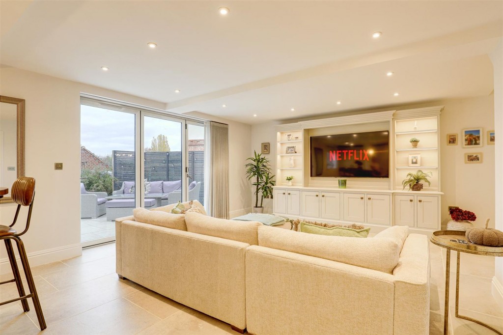 Loughborough Road, West Bridgford, NG2