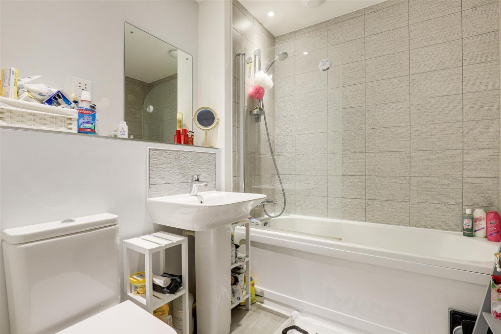 Hartland Drive, Mapperley, NG3