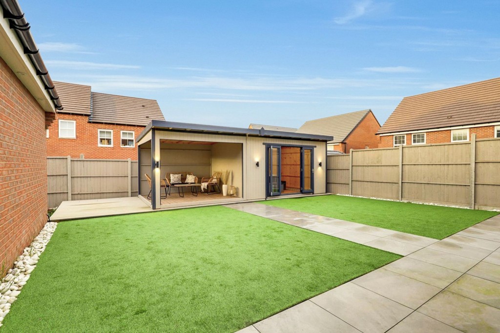 Saturn Road, Mansfield, NG18