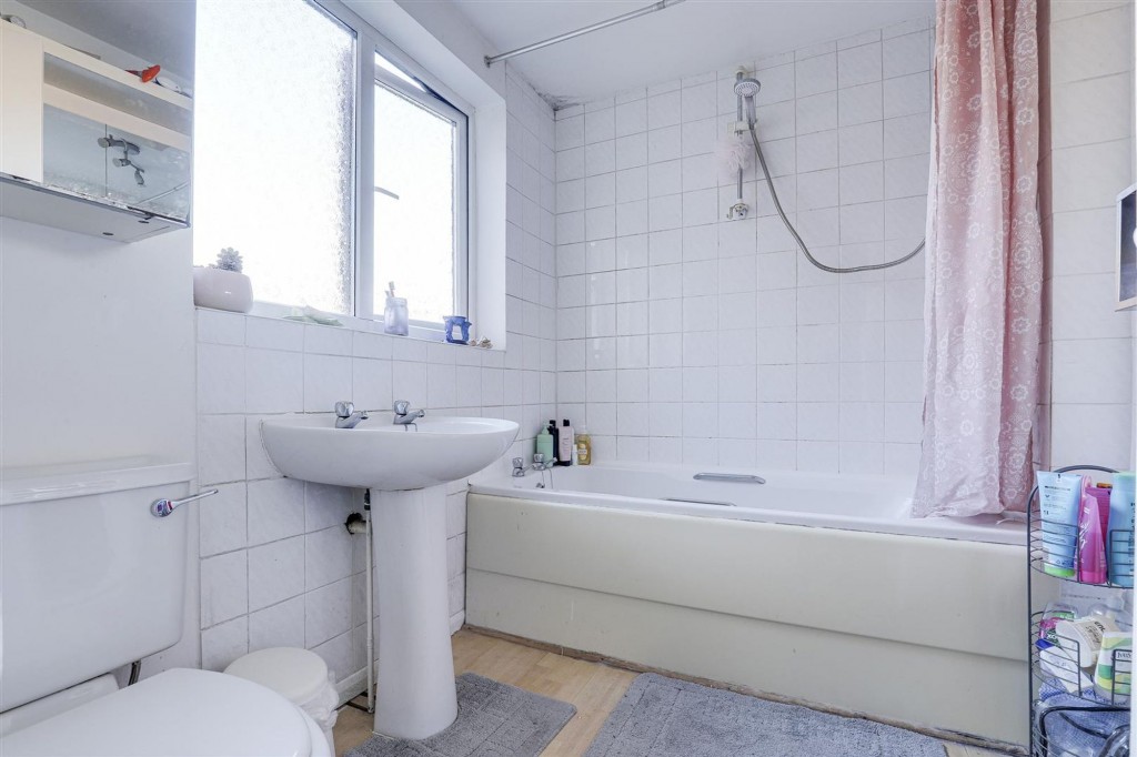 Loughborough Avenue, Nottingham, NG2