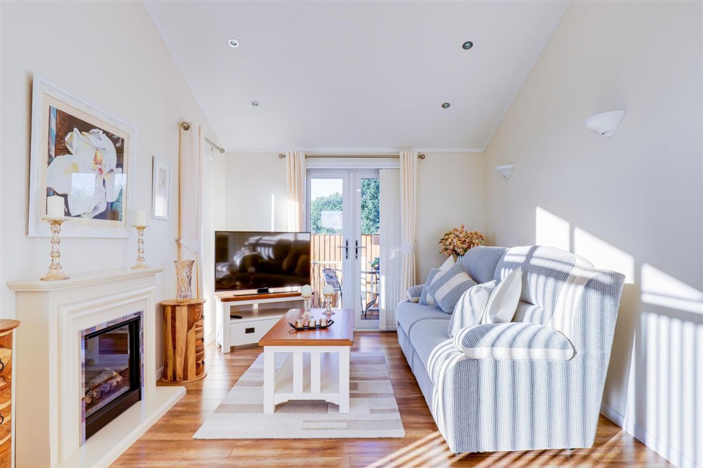 Moor Lane, Calverton, NG14