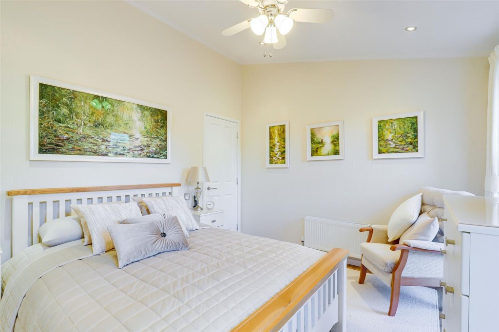 Moor Lane, Calverton, NG14