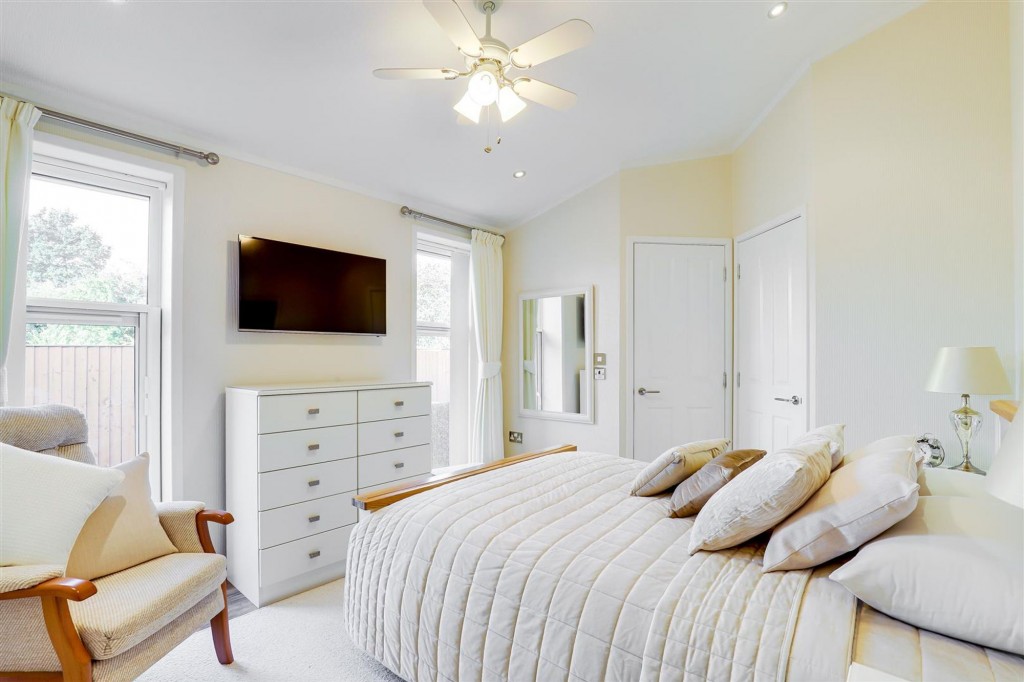 Moor Lane, Calverton, NG14