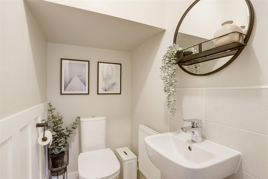 Country Crescent, Nottingham, NG6