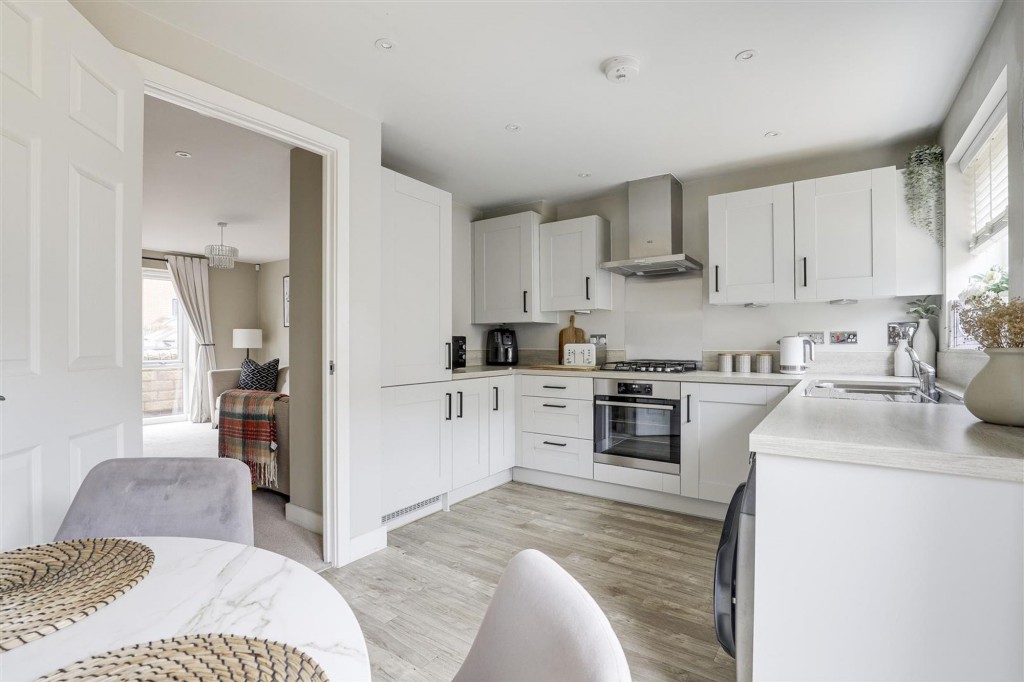 Country Crescent, Nottingham, NG6