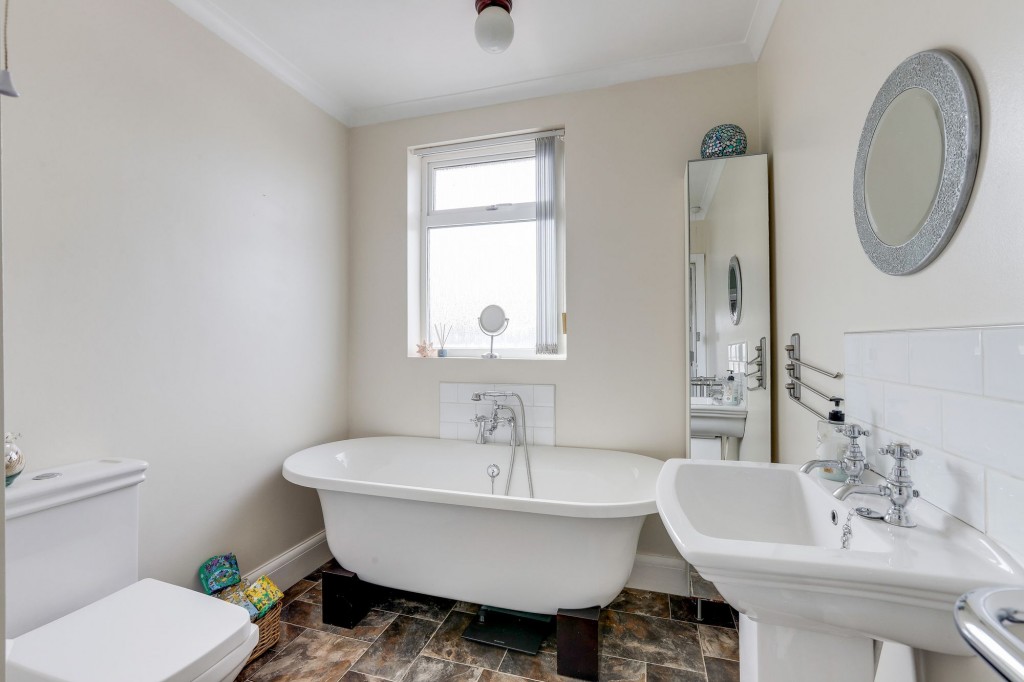 Nottingham Road, Hucknall, NG15