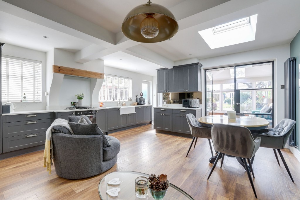 Nottingham Road, Hucknall, NG15