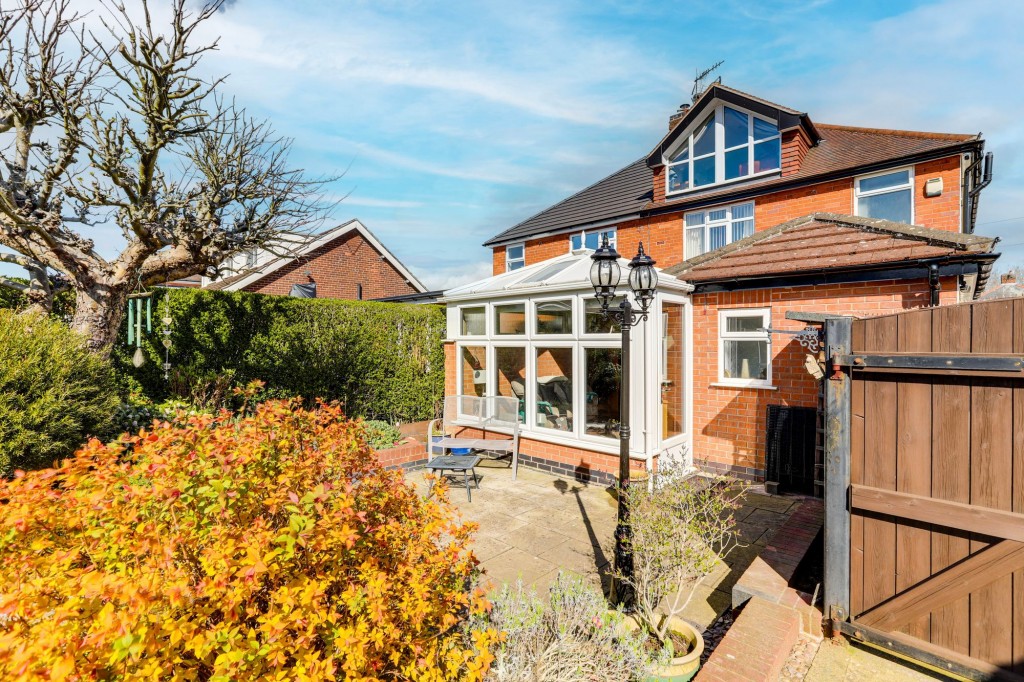 Nottingham Road, Hucknall, NG15