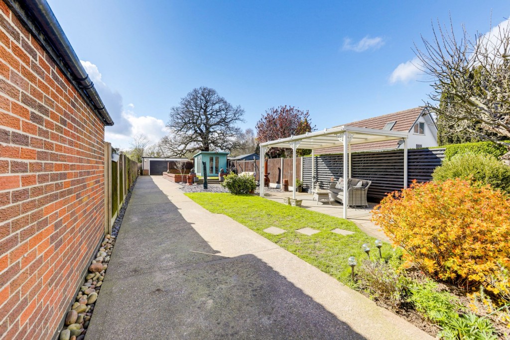 Nottingham Road, Hucknall, NG15
