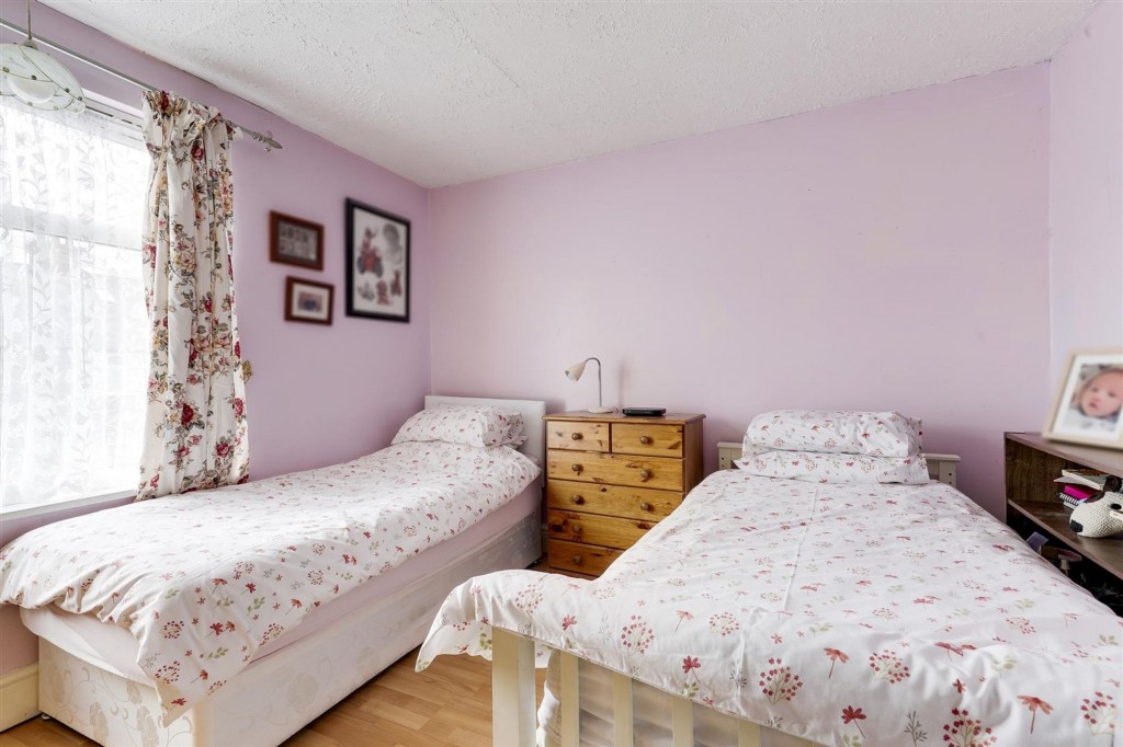 Woodstock Avenue, Nottingham, NG7