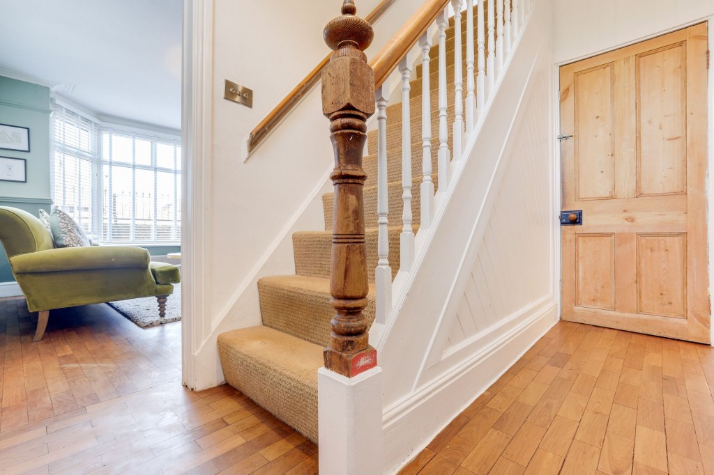 Garden Road, Hucknall, NG15