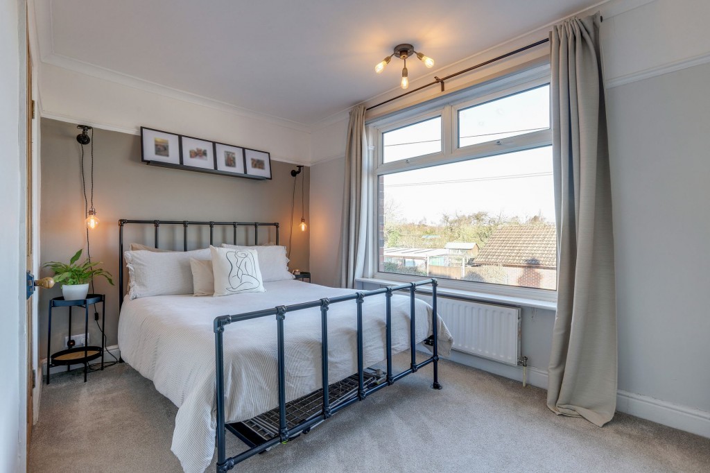 Garden Road, Hucknall, NG15