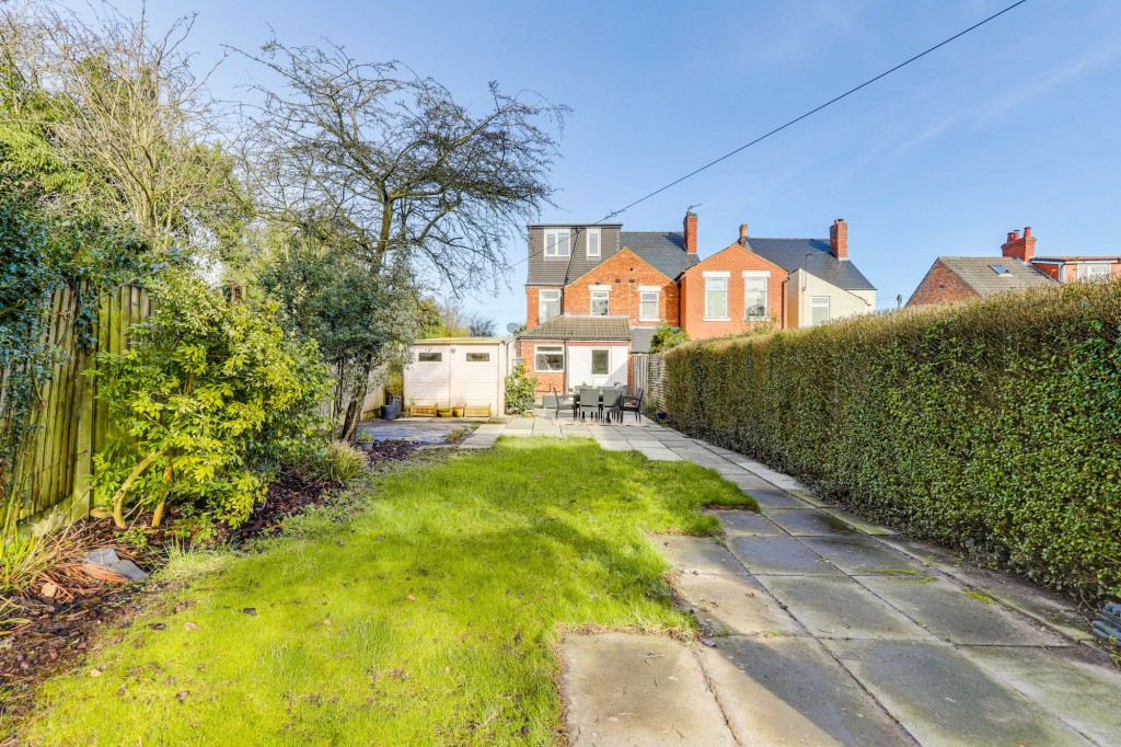 Garden Road, Hucknall, NG15