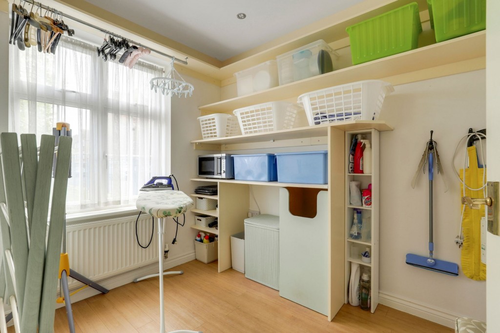 Wenlock Drive, West Bridgford, NG2