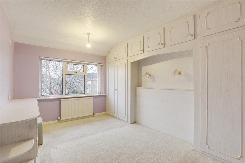 Dovedale Avenue, Long Eaton, NG10