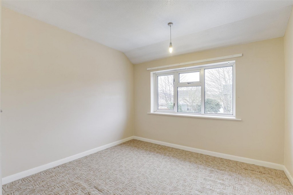 Dovedale Avenue, Long Eaton, NG10