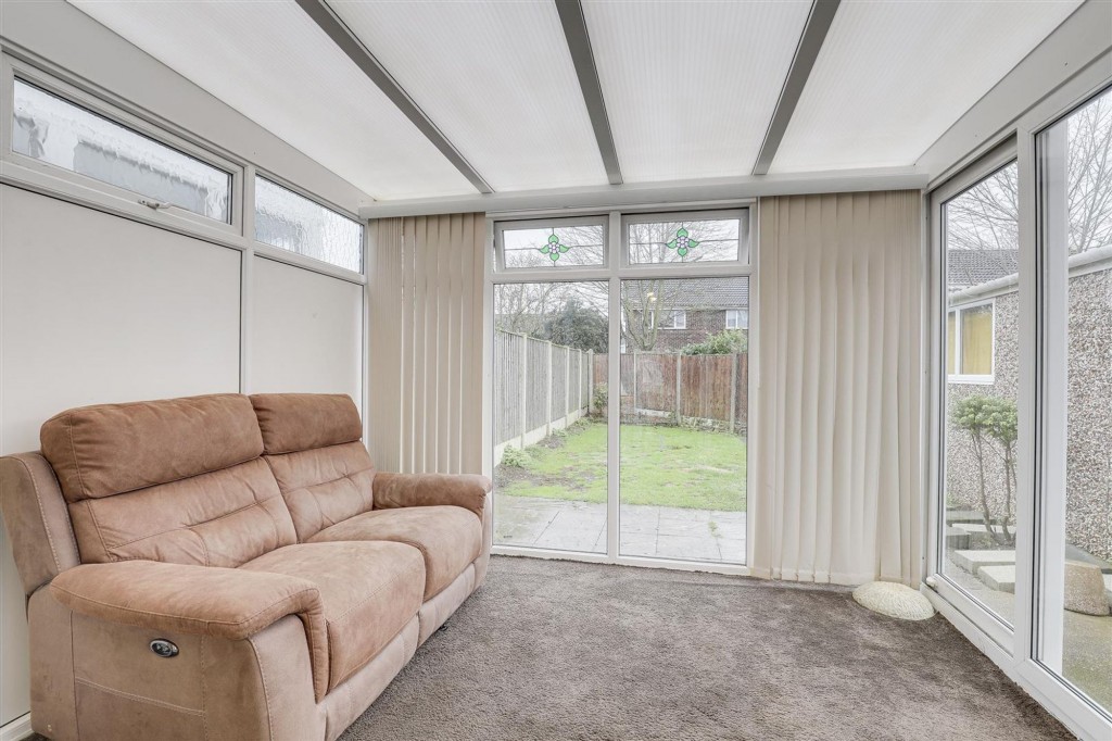 Dovedale Avenue, Long Eaton, NG10