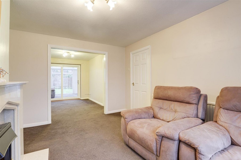 Dovedale Avenue, Long Eaton, NG10