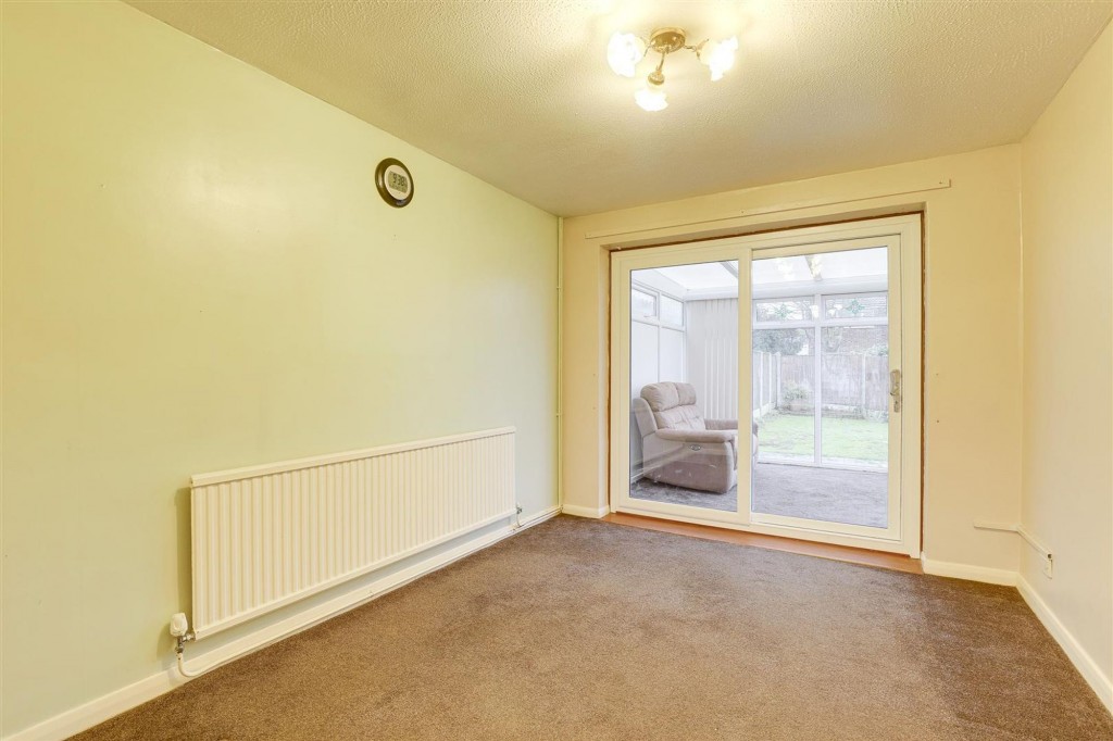 Dovedale Avenue, Long Eaton, NG10